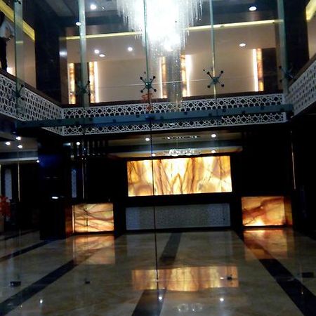 Meghdoot Hotel & Resort Уджайн Екстериор снимка